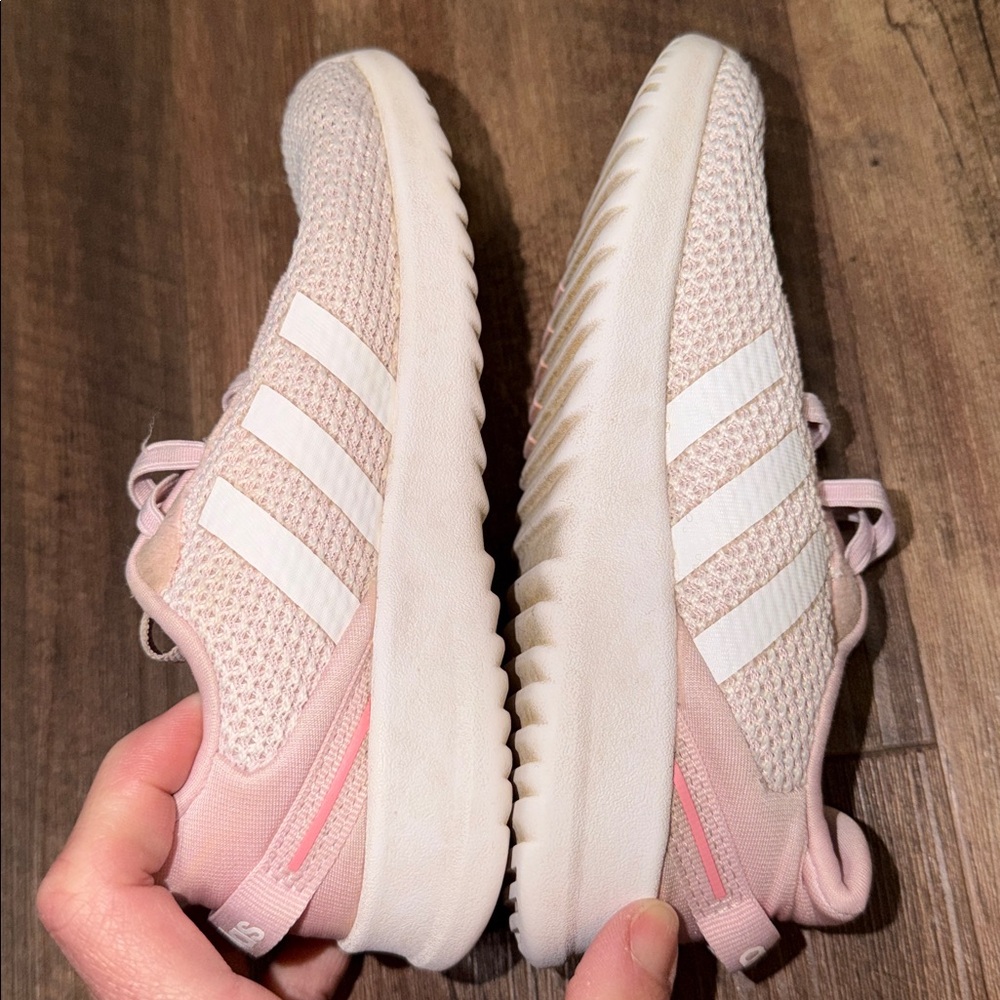 Toddler Girls Adidas Tennis Shoes no tie size 10 - Picture 5 of 7